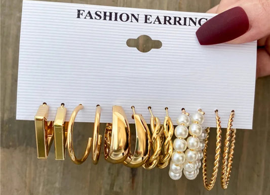 Gold tone earrings set 1